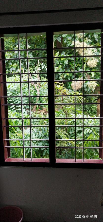 Floral Homestay เทกคาดี ภายนอก รูปภาพ
